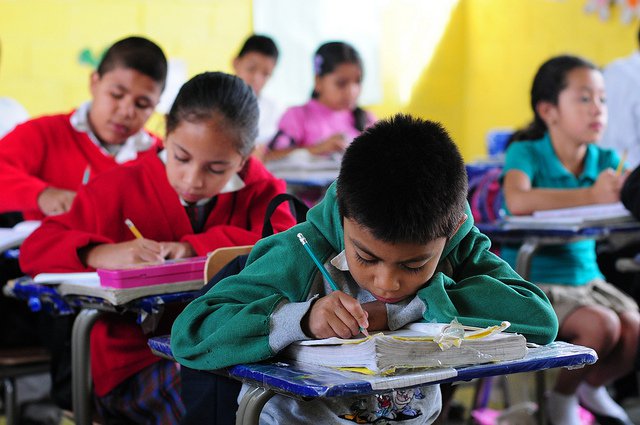  Banco Mundial recomienda la mejora de la educación en América Latina