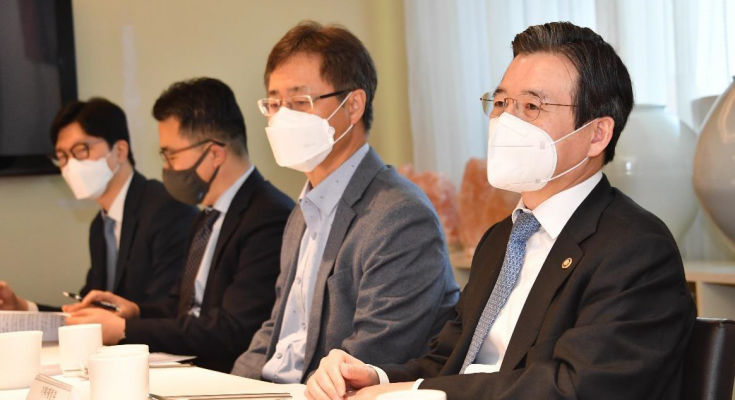  Corea y sus políticas económicas para hacer frente a la crisis mundial