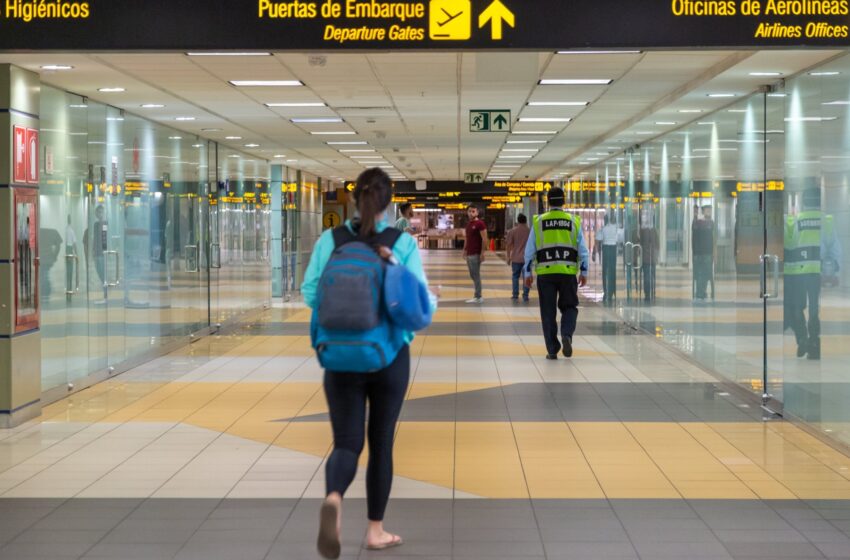  Vuelos internacionales se reanudan el 1 de octubre 2020 previo certificado de prueba molecular en pasajeros