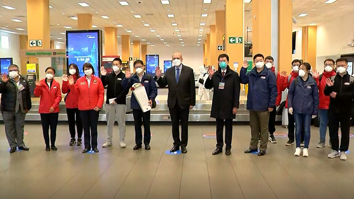  Las vacunas para ensayo clínico procedentes de China llegaron al Perú