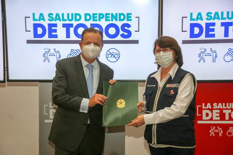  Embajada Brasil en Perú entrega 50 mil pruebas moleculares al MINSA