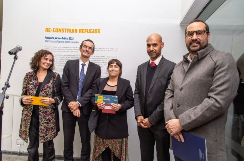  Les Egusquiza gana el Concurso Nacional “Pasaporte para un Artista” 2023